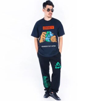 Pantaloni lungi cu imprimeu săgeată brodată, croi larg, negru Pantaloni lungi cu imprimeu săgeată brodată, croi larg, negru