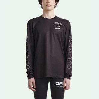 Pulover cu guler rotund, imprimeu, mâneci lungi, croială slim, negru Pulover cu guler rotund, imprimeu, mâneci lungi, croială slim, negru