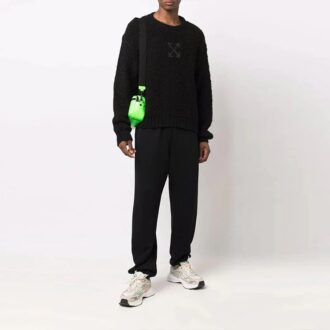 Pulover din lână Off-White pentru bărbați FW21 cu guler rotund și mâneci lungi, cu model de Arrows, negru Pulover din lână Off-White pentru bărbați FW21 cu guler rotund și mâneci lungi, cu model de Arrows, negru