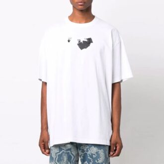 Tricou alb pentru bărbați Off-White FW21 cu guler rotund, imprimeu cu săgeți, pantaloni scurți și croială lejeră